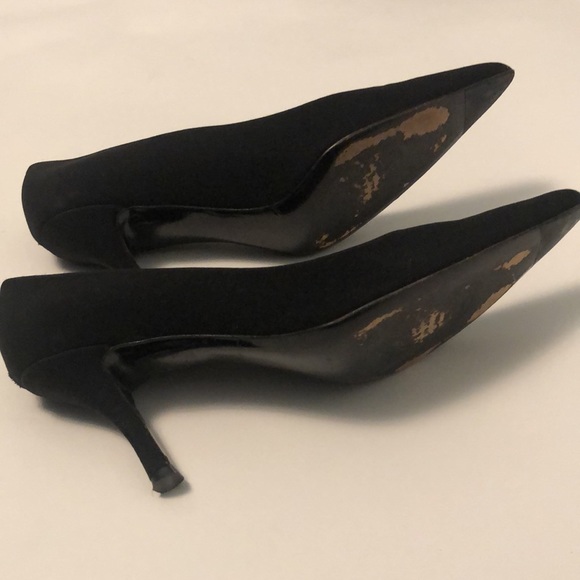 Vintage Women’s Stuart Weitzman Narrow Black Pumps 9.5N - Picture 6 of 13